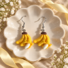 Imagem de Brinco Kawaii Cachinho de Bananas Amarelas Descascadas – Bijuteria Feminina Fofa Estilo Japonês